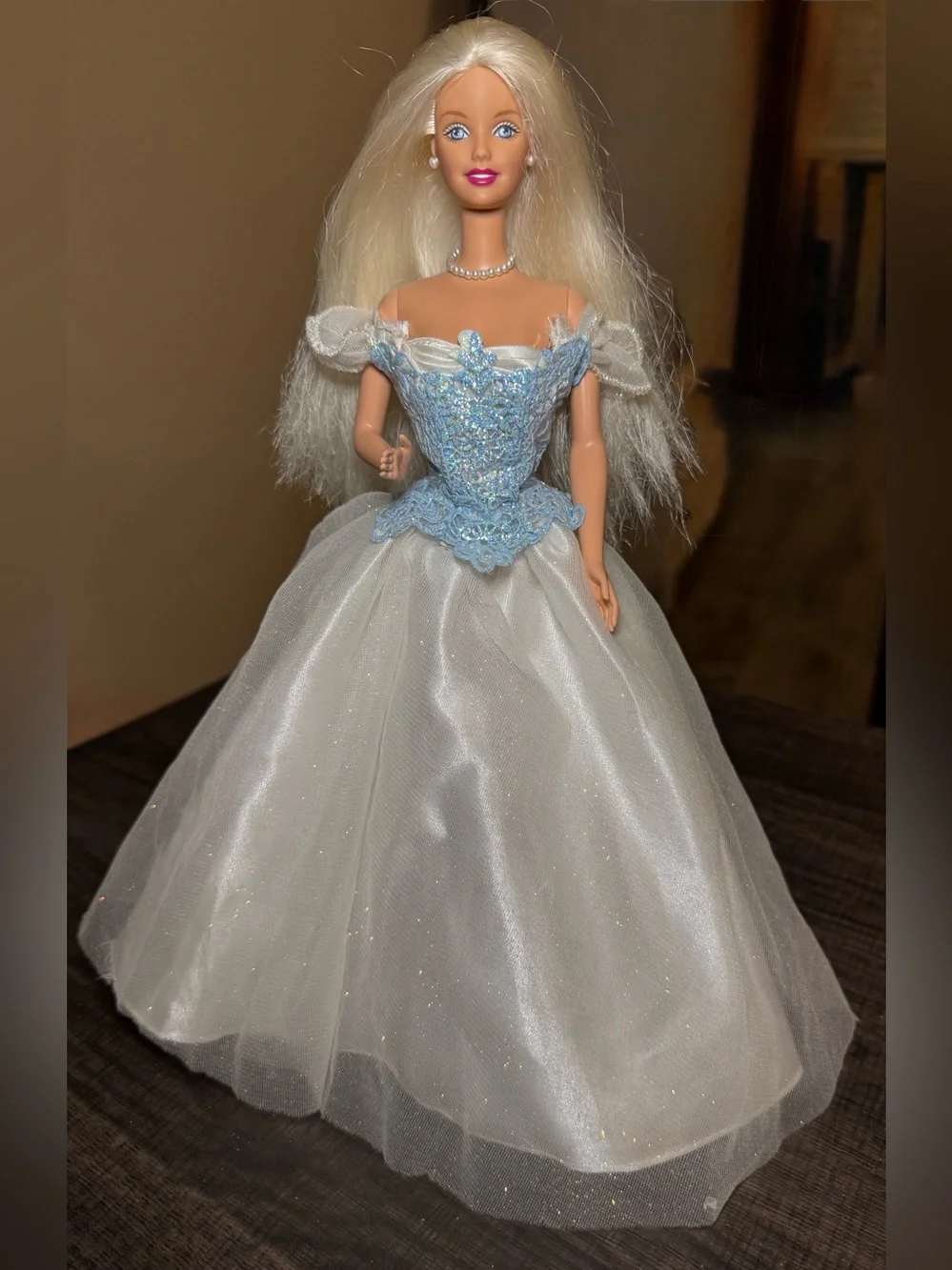 Princess Bride Barbie 2000 Y2K